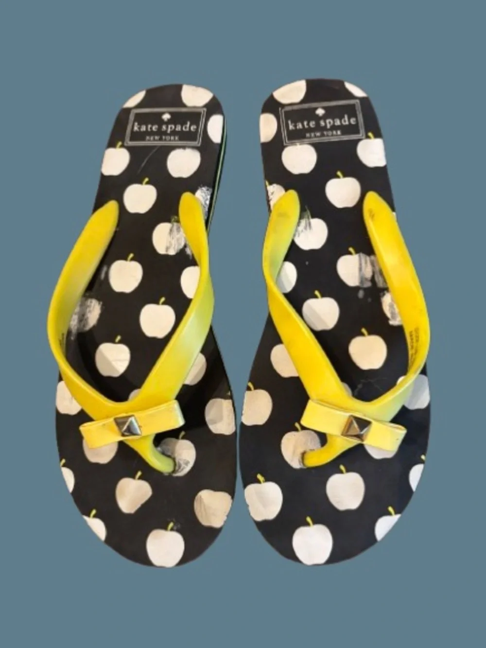 Kate Spade Feldon Apple Print Flip Flops Yellow Bow Sandals Size 7 VGUC